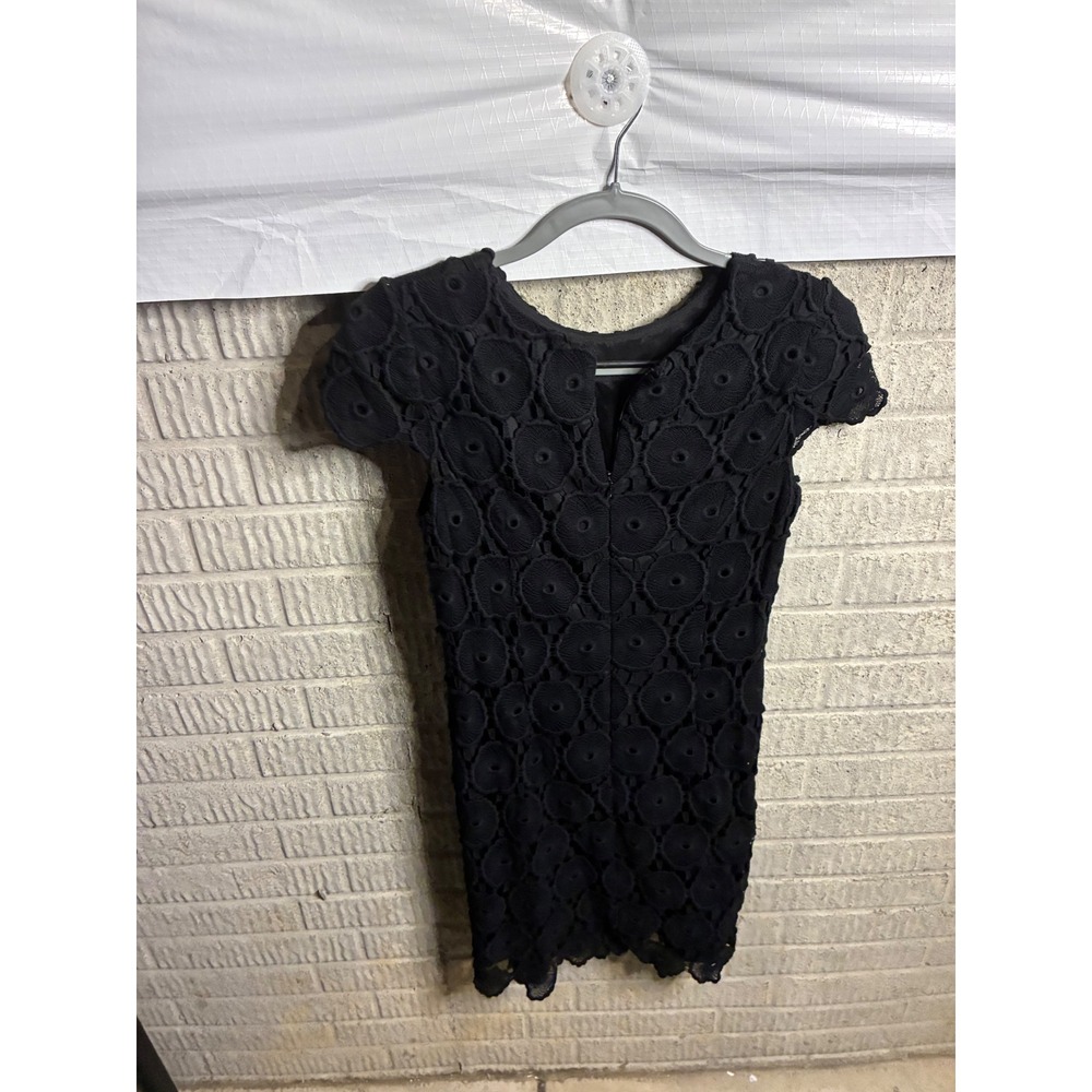 Suzi Chin Maggy Boutique Black Lace Circle Overlay Sheath Dress Size 4 - Picture 3 of 5